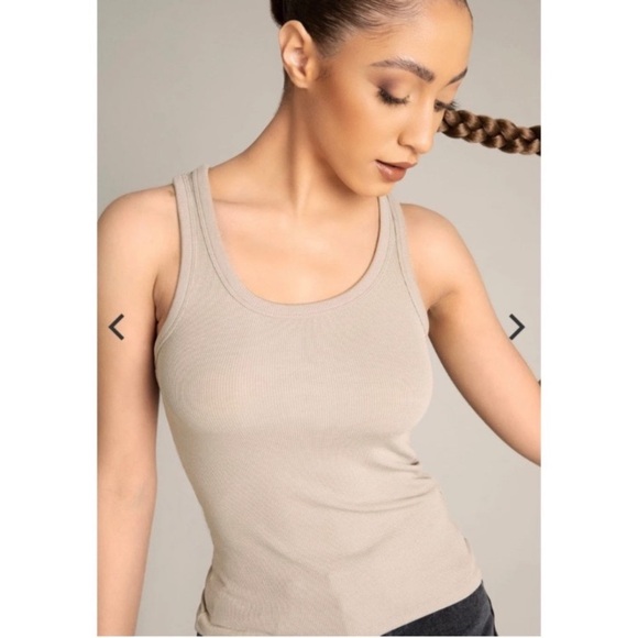 Unlabeled Tan Ribbed Tank Top - Picture 9 of 9